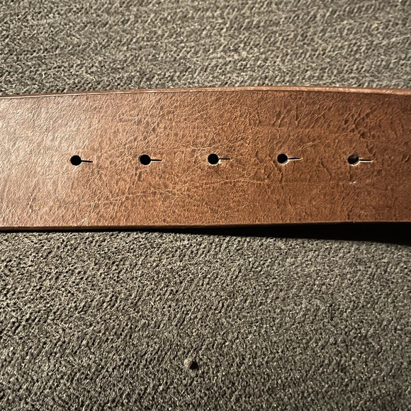 Rare Ladies Levi’s Strauss Belt w Coat Of Arms Buckle XL - Picture 5 of 7